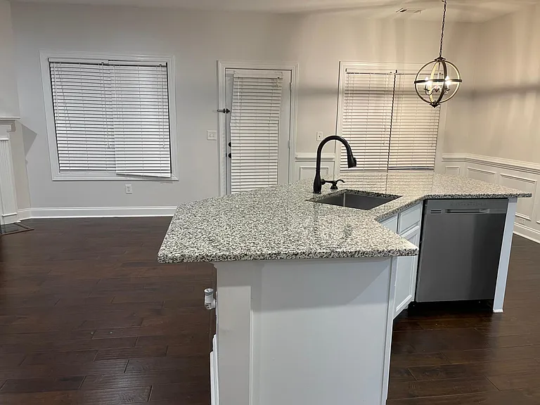 5240 Cedar Shoals Dr — Photo 5