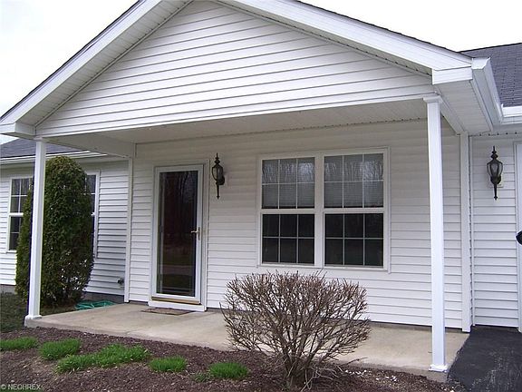 2nd image of 285 Nantucket Dr