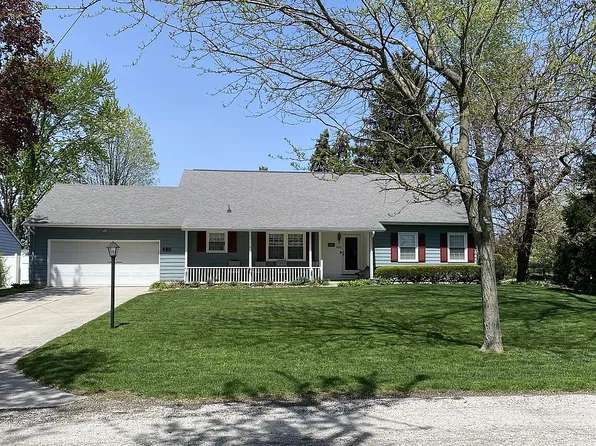 480 Linwood Ave, Fostoria, OH 44830