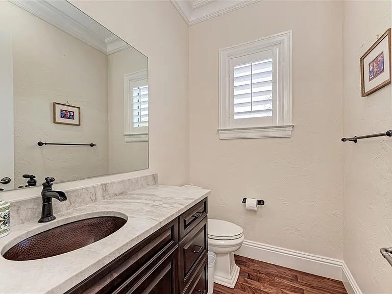 14 N Washington Dr — Photo 77