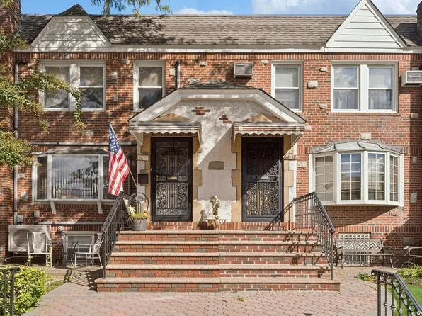 64-15 78th Street, Middle Village, NY 11379