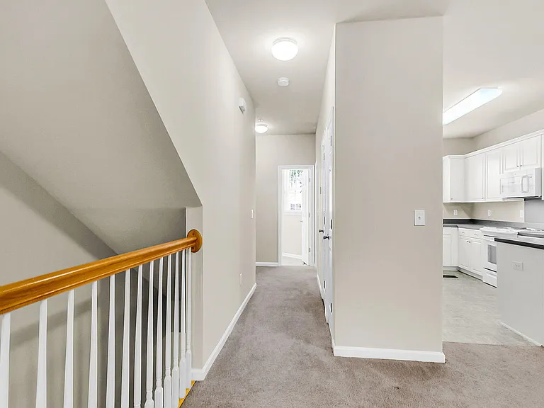 4668 Palm View Cir — Photo 8