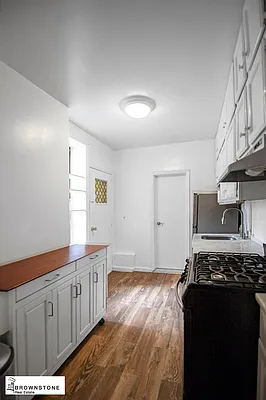 Rented by Brownstone Real Estate | media 15