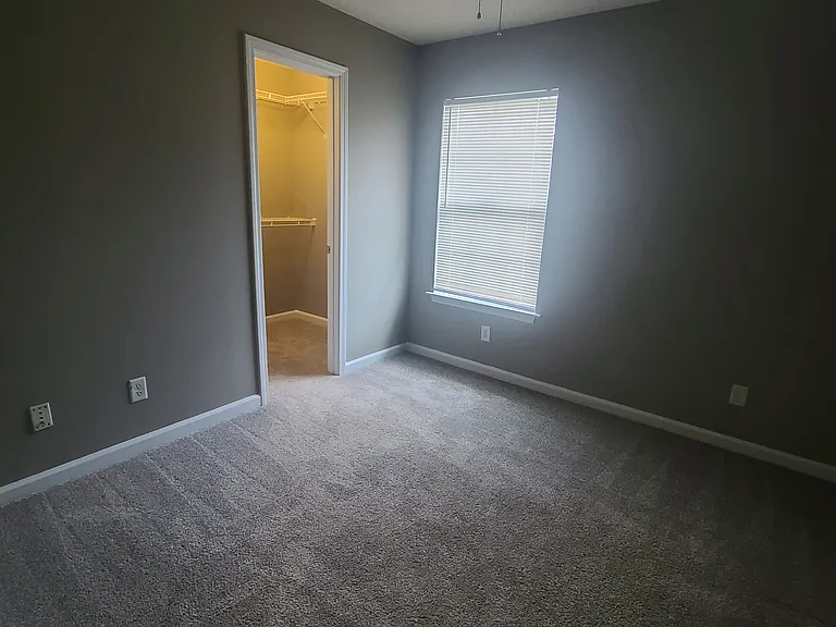 103 Foxwood Dr — Photo 18