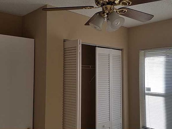 5th image of 12093 NW 44th St