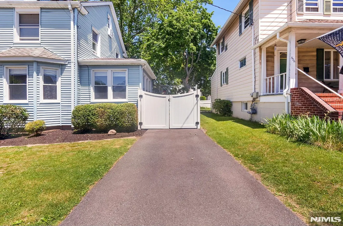 Simons Ave, Hackensack — Photo 4