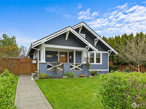 2024 Wells Street, Enumclaw, WA 98022