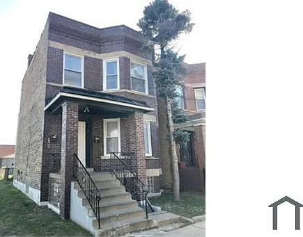 3 bed, $1,800 — Photo 2