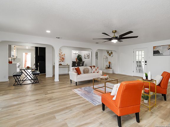 5th image of 2902 Belvoir Dr