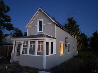 124 E Willow Ave, Fairfield, ID 83327