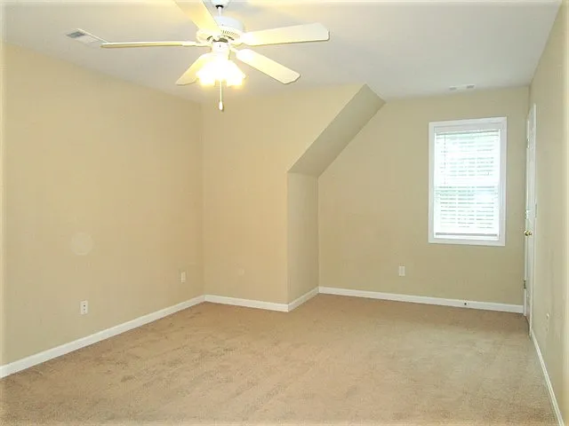 2420 Queensboro Ln — Photo 15