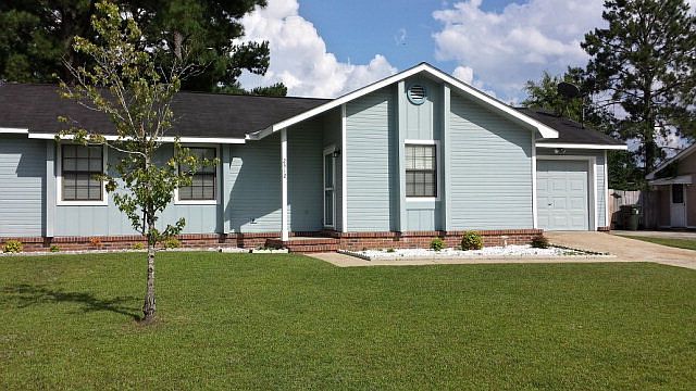 1st image of 2312 Creekwood Dr