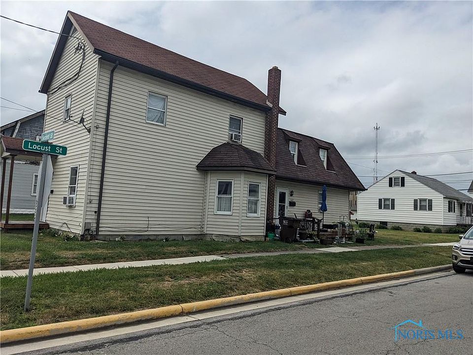 2nd image of 383 E 2nd St