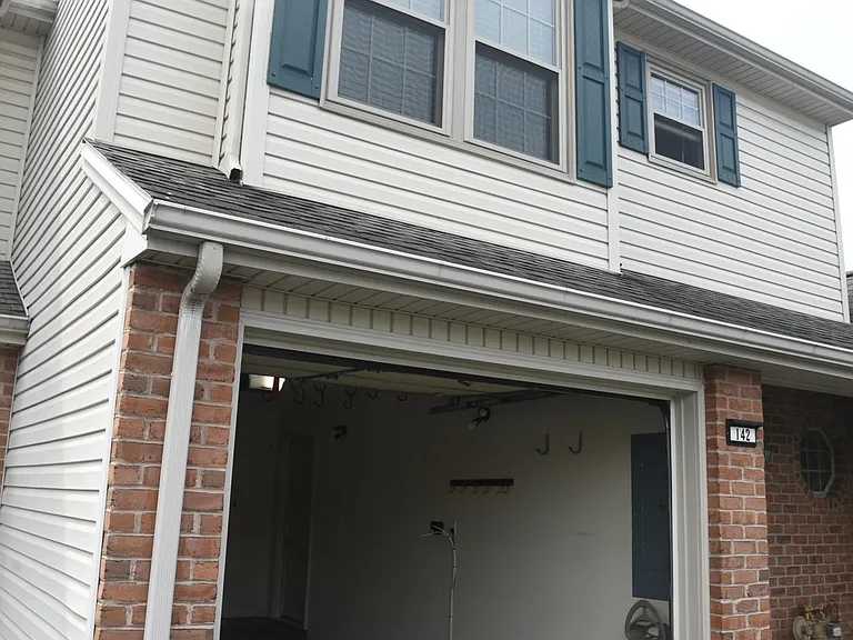 142 Lee Ann Ct — Photo 16