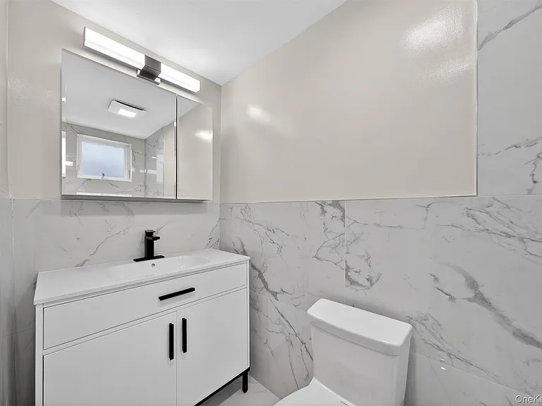 303 Main St #2R — Photo 6