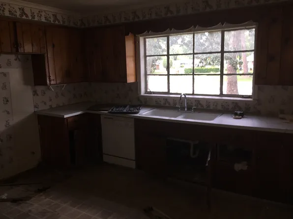 310 Kelley Ln, Montgomery, AL 36105