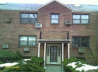 9012 153rd Ave, Howard Beach, NY 11414