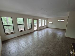 155 Tall Tree Path, Holly Lake Ranch, TX 75765