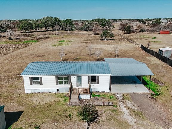 2nd image of 413 West Oaks