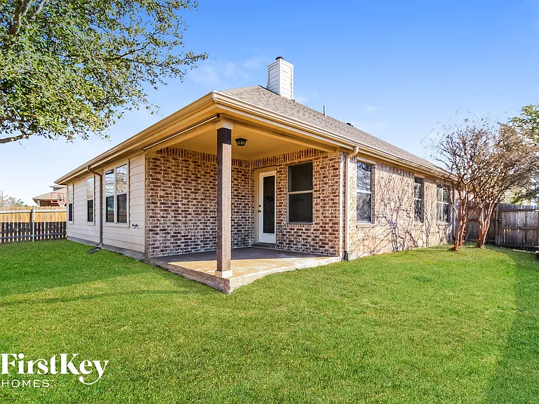 206 Lavaca Dr — Photo 14