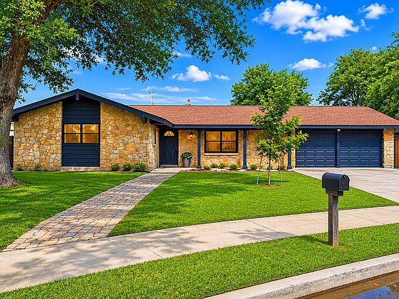 2nd image of 9311 Contessa Dr