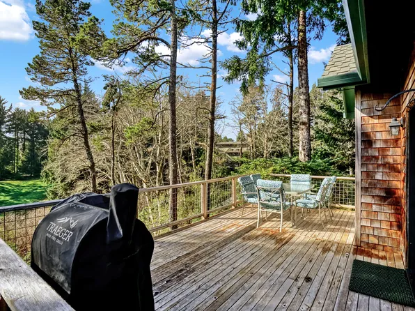 117 Salishan Dr, Gleneden Beach, OR 97388