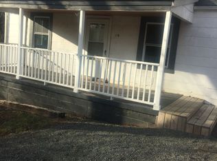 16 Circle Dr, Reidsville, NC 27320