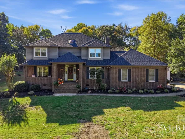 1419 Dennbriar Dr NW, Concord, NC 28027