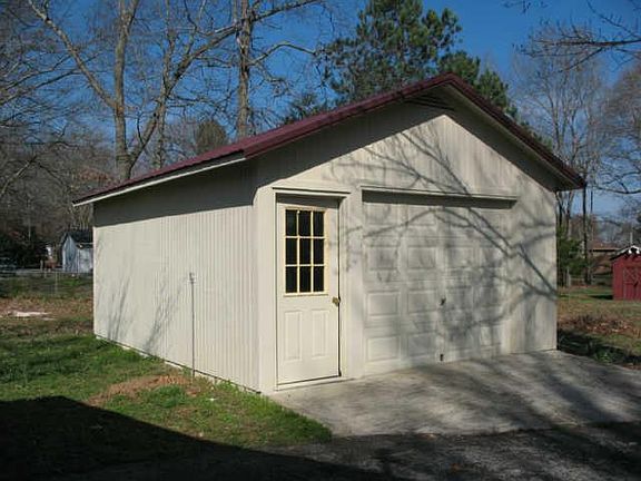 5th image of 301 Poplar Ave