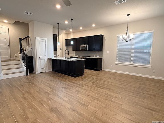 4th image of 5843 Whitby Rd Unit 30