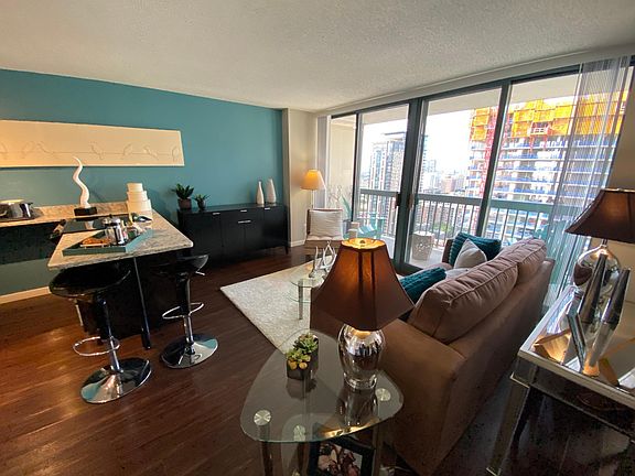 3rd image of 25 E Huron St #901