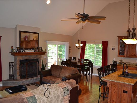 4th image of 10761 Coose Hollow Ln