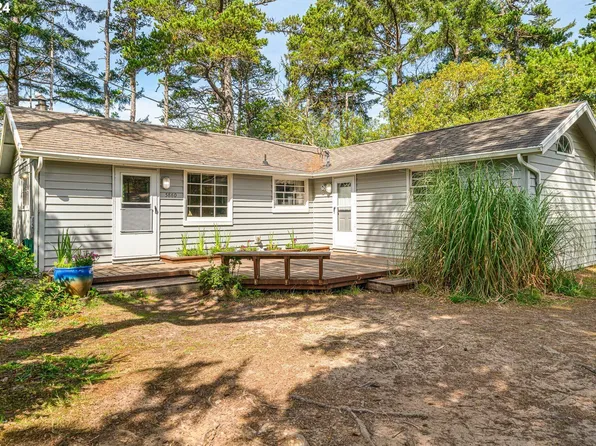 5880 Jasmine Ave, Cloverdale, OR 97112
