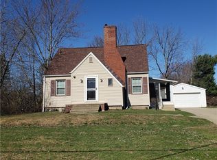 5411 Columbus Rd NE, Louisville, OH 44641