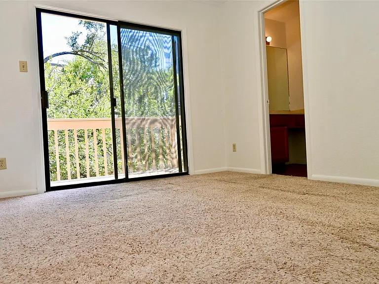 13356 Water Oak Ln #B — Photo 9