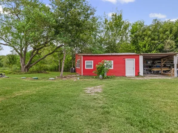 7816 James St #A, Pearland, TX 77584