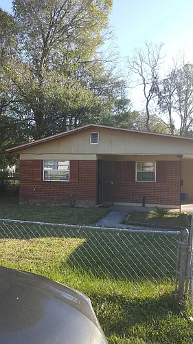 3110 Kingston St Photo 1