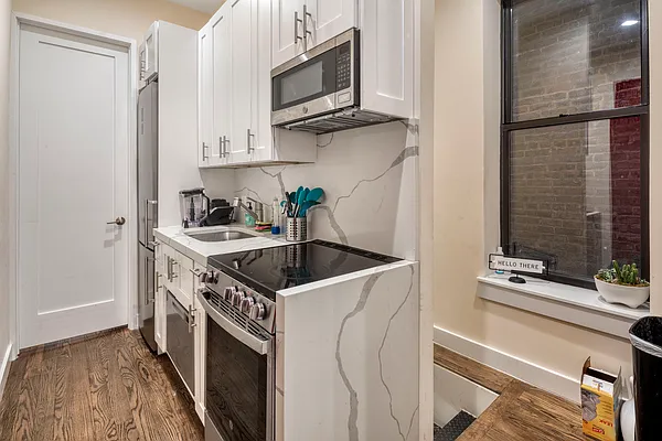 Rented by Douglas Elliman | media 17