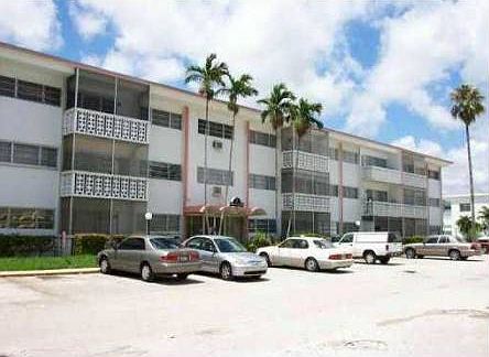 5th image of 16800 NE 15th Ave APT 301