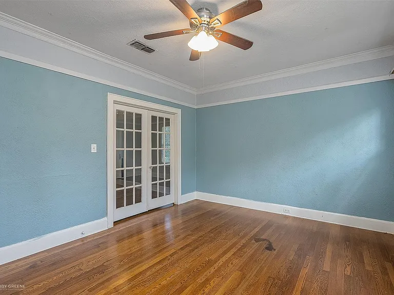 1212 E Kings Hwy — Photo 31