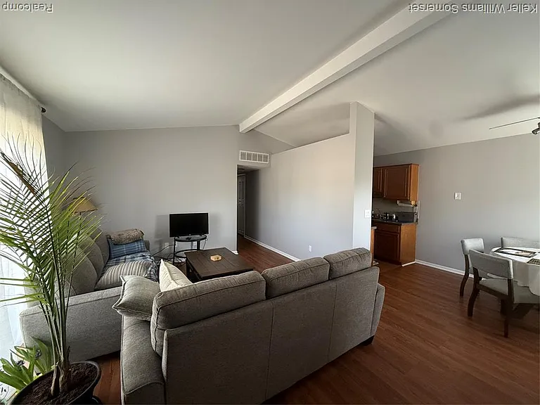 44724 Maryland Ct — Photo 3