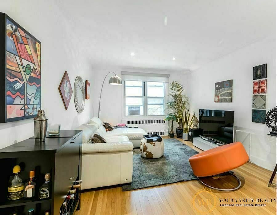 1st image of 305 W 52nd St APT 2H