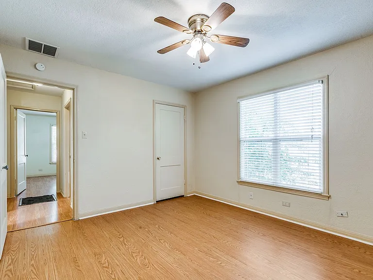 322 Byrnes Dr — Photo 15