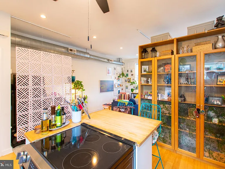 1006 N 5th St #3 — Photo 3