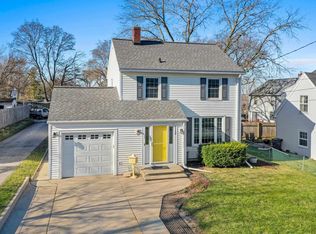 712 Derby Ln, Green Bay, WI 54301