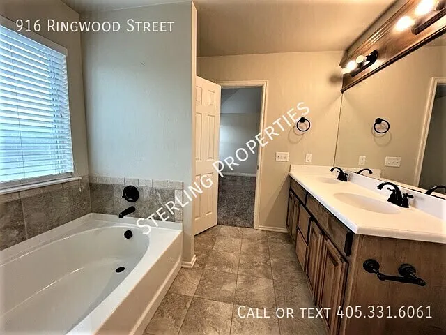 916 Ringwood St — Photo 15