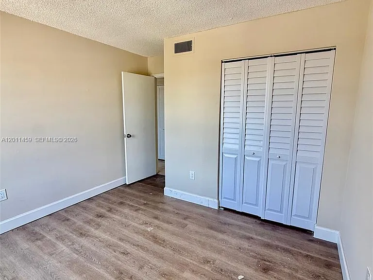 1755 W 60th St #D312 — Photo 21