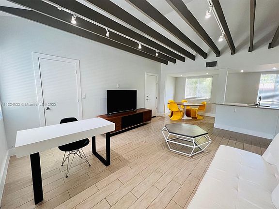 3rd image of 7514 NE 6th Ct #3