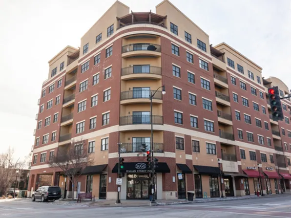 4953 Oakton St Unit 704, Skokie, IL 60077