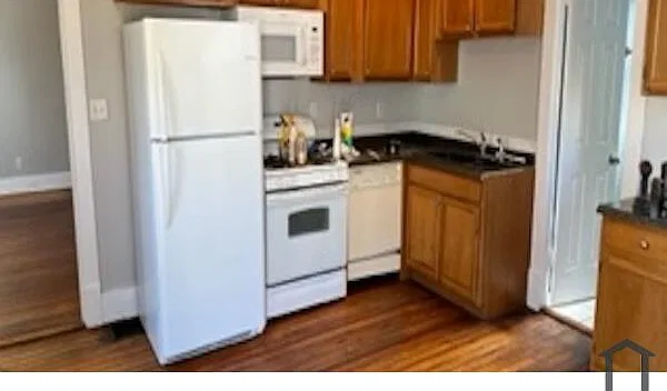 2 bed, 950 sqft, $1,150 — Photo 3